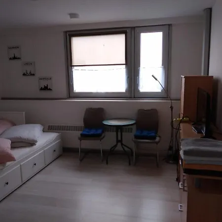 Apartment Studio-apartment, Zentral Gelegen *